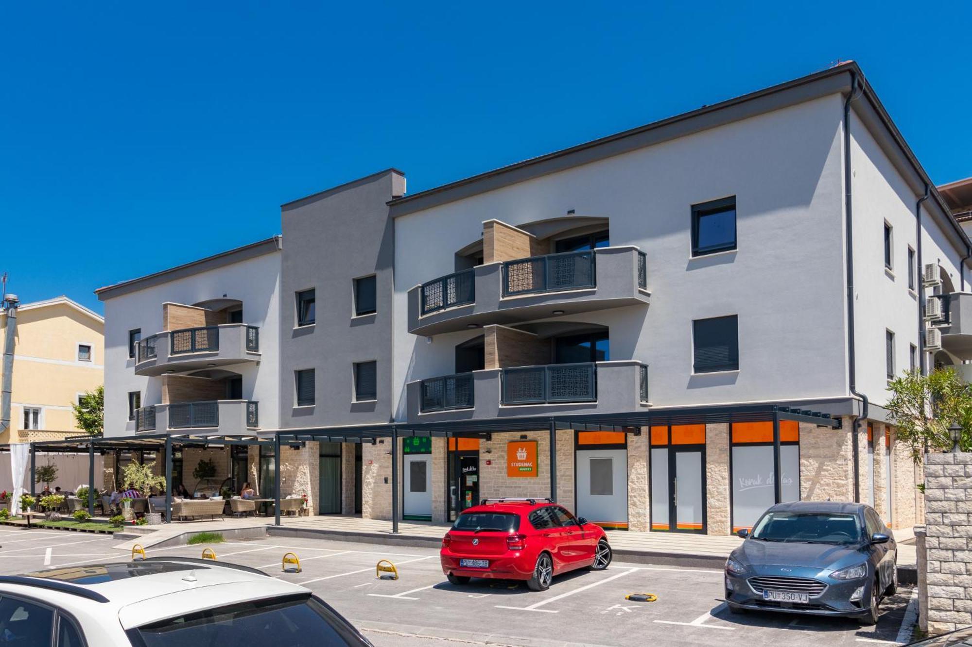 Pjescana Uvala Apartman *